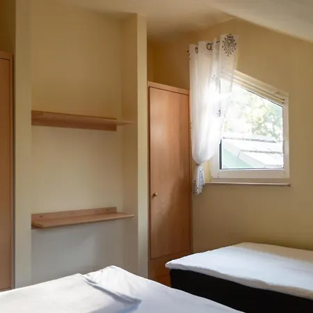 54 7, Lindenweg 2 G דירה