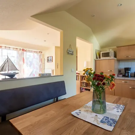 Apartment 54 7, Lindenweg 2 G *