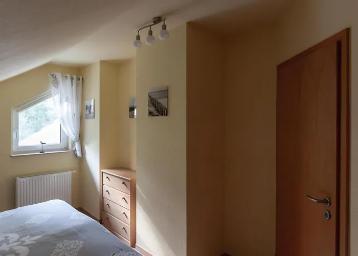 54 7, Lindenweg 2 G * Karlshagen