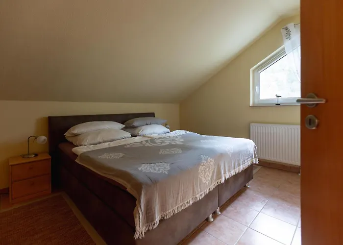 54 7, Lindenweg 2 G * Karlshagen